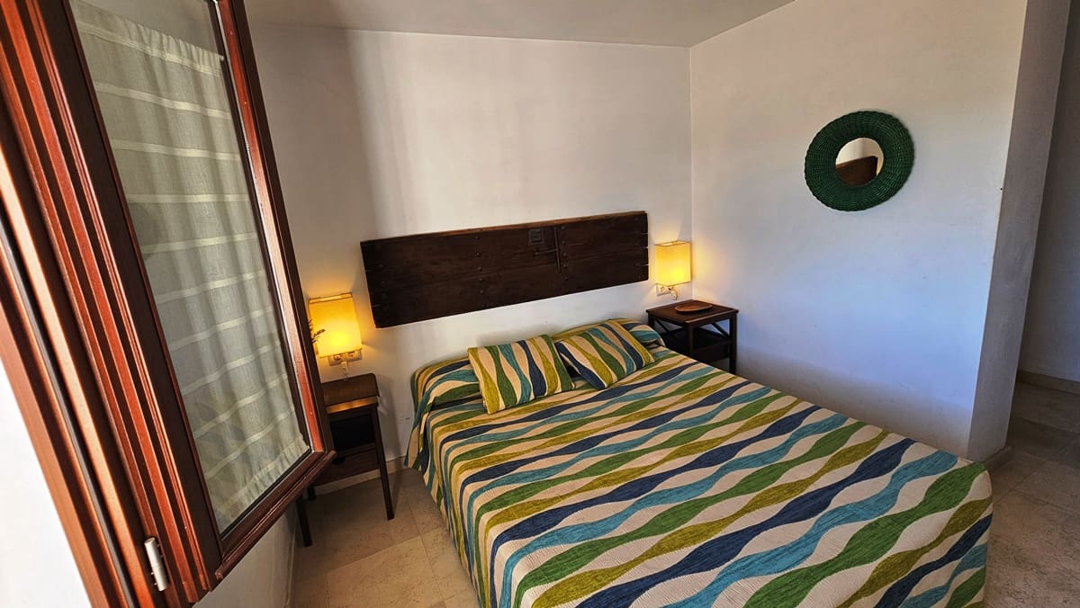 6 sypialnia Dom na sprzedaż w Zufre z basenem garażem - 450 000 € (Ref: 9931191)