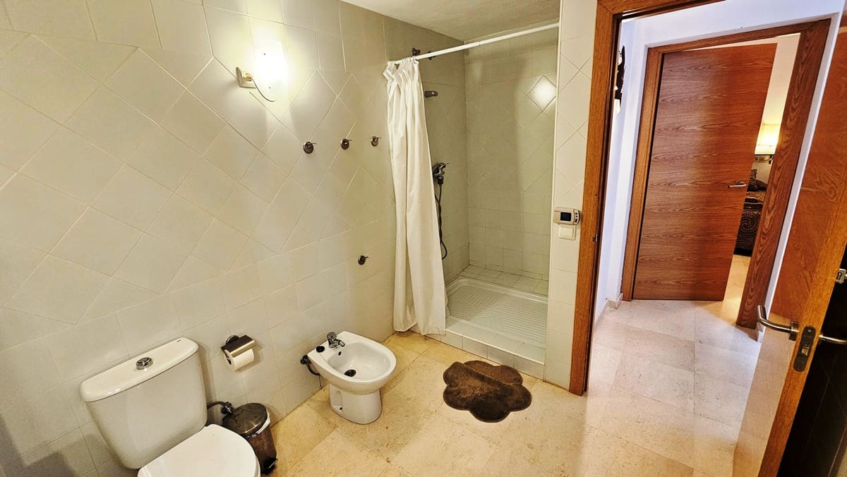 6 sypialnia Dom na sprzedaż w Zufre z basenem garażem - 450 000 € (Ref: 9931191)