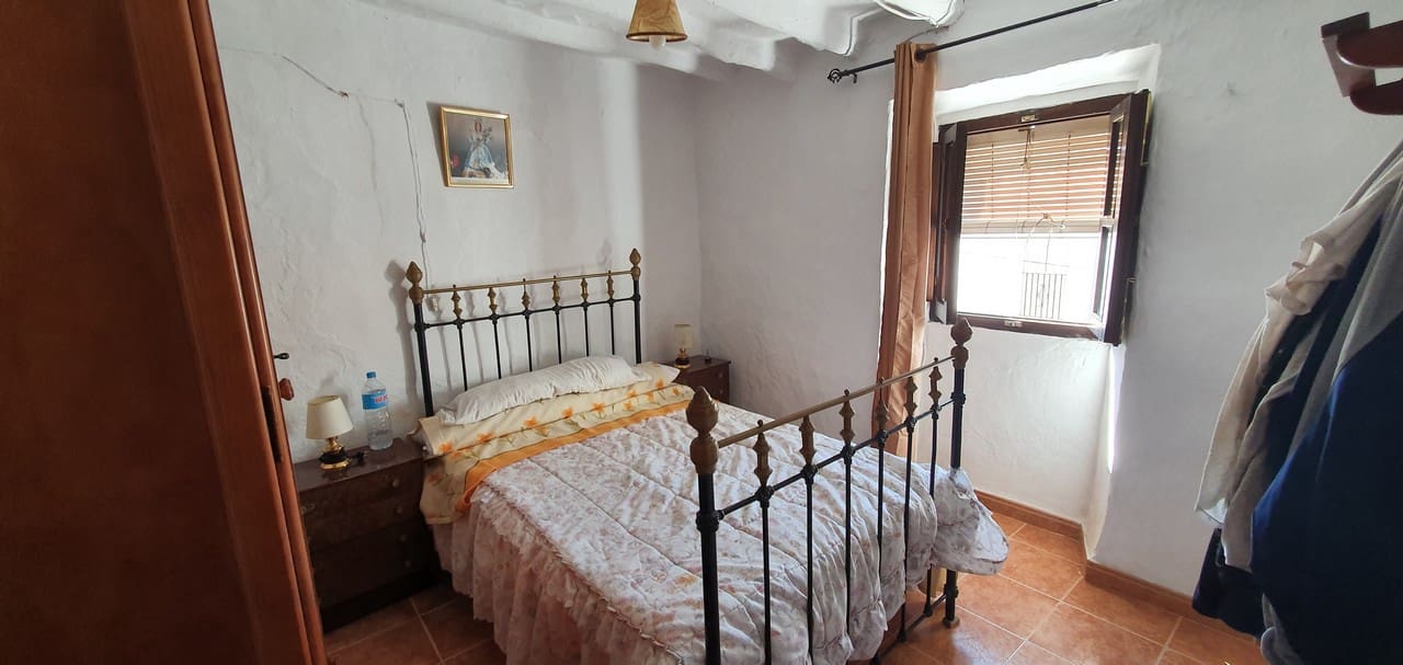 3 bedroom Townhouse for sale in Gaucin - € 99,000 (Ref: 6639362)