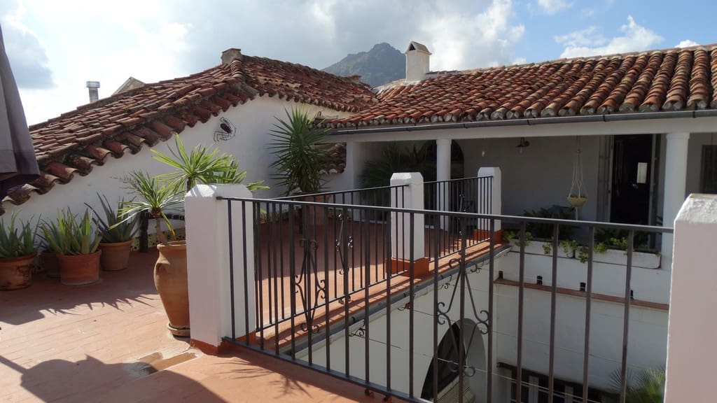 3 soveværelse Byhus til salg i Gaucin med swimmingpool - € 725.000 (Ref: 6642105)