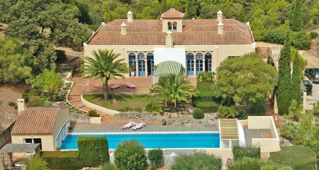 7 chambre Finca/Maison de Campagne à vendre à Gaucín avec piscine - 1 800 000 € (Ref: 7982460)