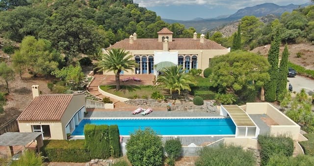 7 chambre Finca/Maison de Campagne à vendre à Gaucín avec piscine - 1 800 000 € (Ref: 7982460)