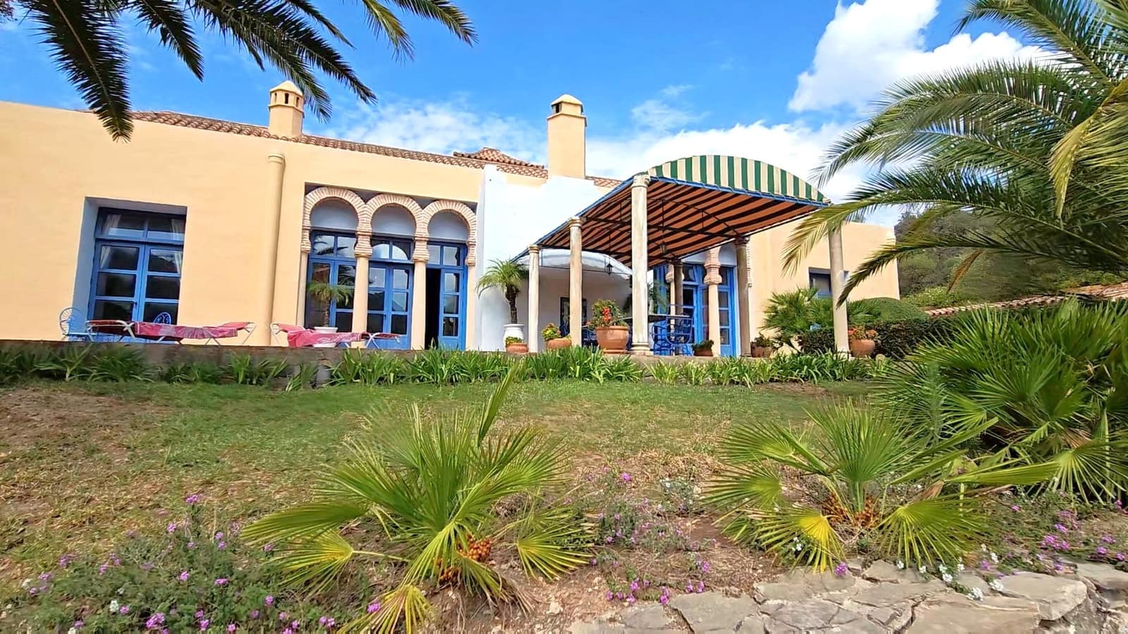 7 soveværelse Finca/Landehus til salg i Gaucin med swimmingpool - € 1.800.000 (Ref: 7982460)