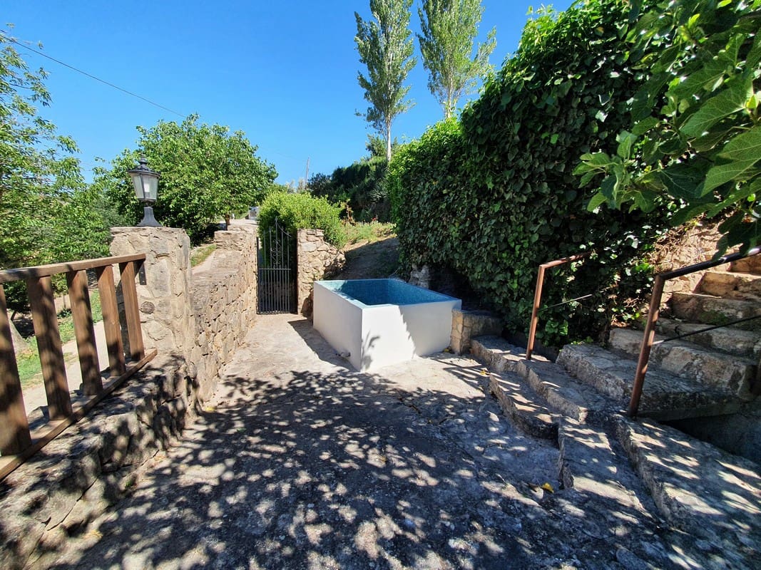 9 soveværelse Hotel til salg i Ronda med swimmingpool - € 750.000 (Ref: 8416667)