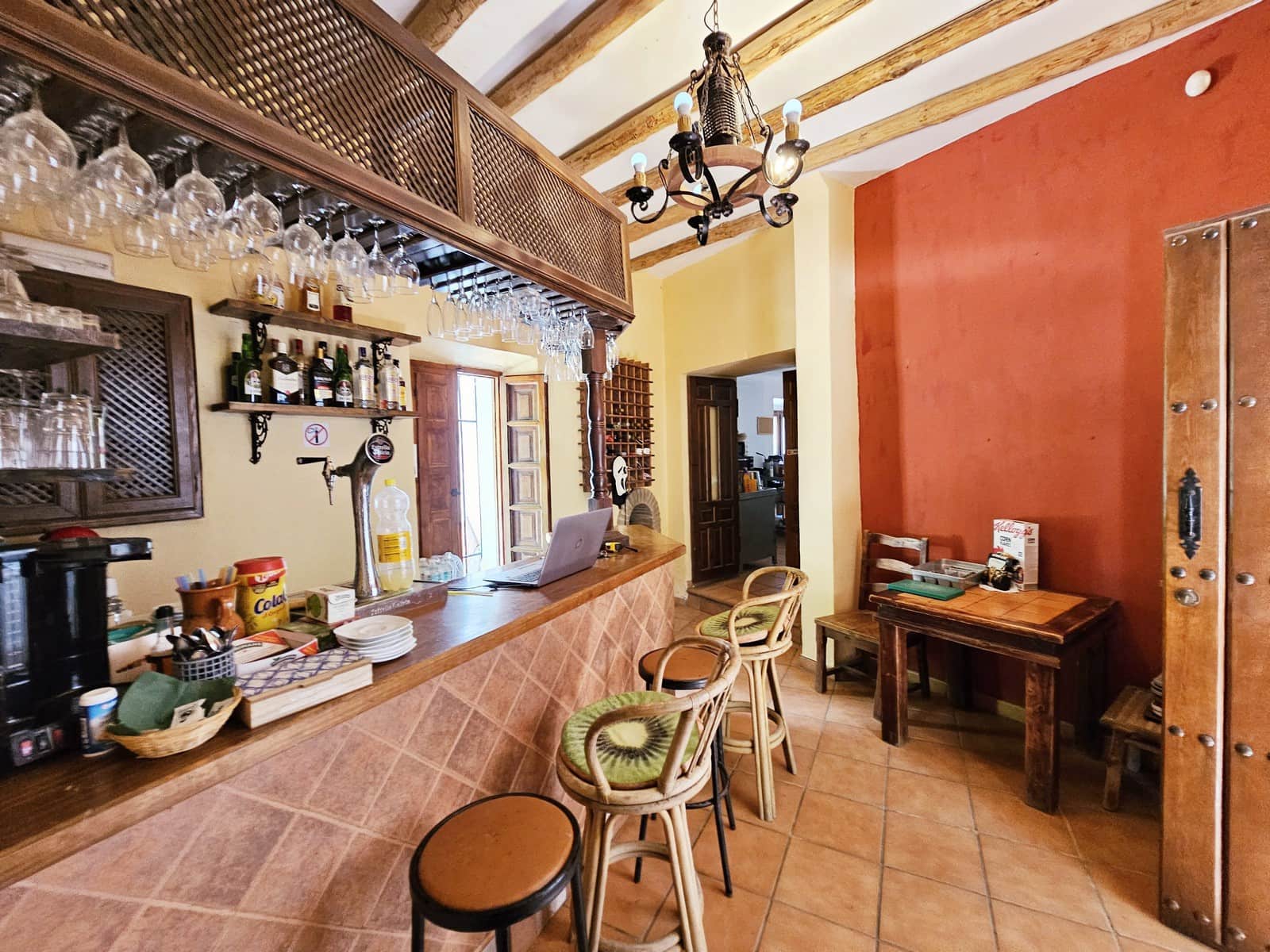 13 soveværelse Hotel til salg i Benaojan med swimmingpool - € 980.000 (Ref: 8427924)