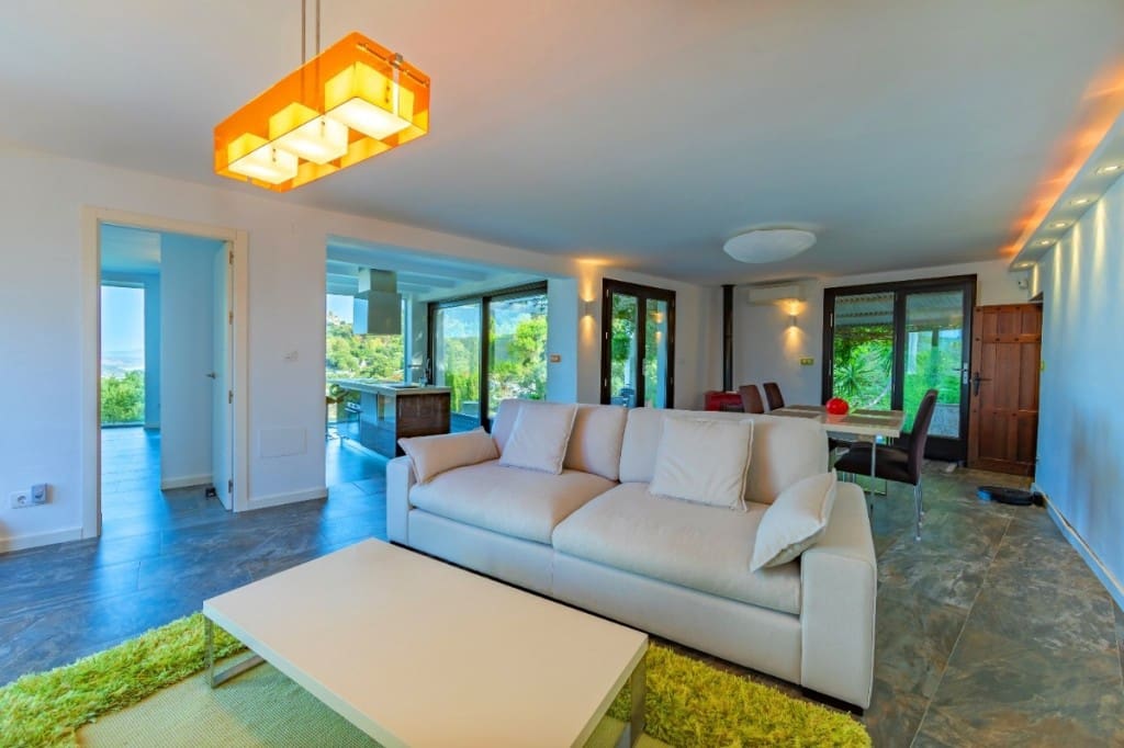 3 soveværelse Villa til salg i Tarifa med swimmingpool - € 1.495.000 (Ref: 8428011)