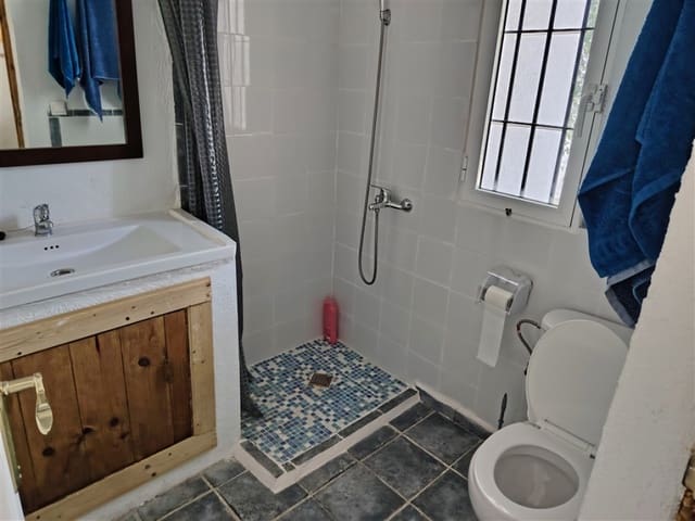 2 makuuhuone Omakotitalo myytävänä paikassa Arriate mukana uima-altaan - 139 500 € (Ref: 9326817)