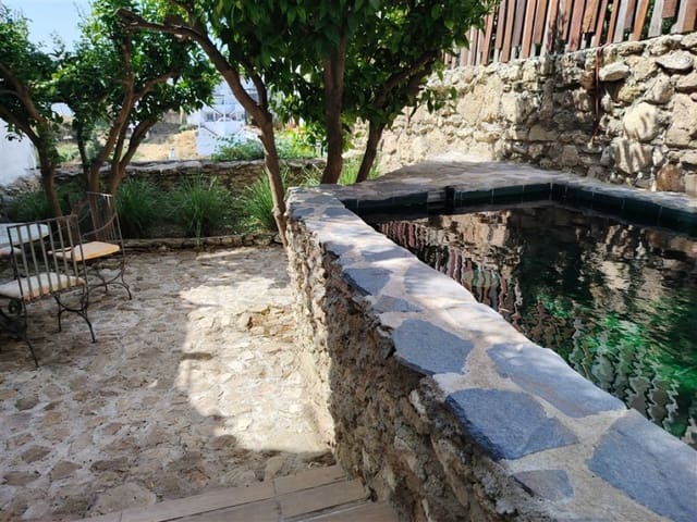 2 makuuhuone Omakotitalo myytävänä paikassa Arriate mukana uima-altaan - 139 500 € (Ref: 9326817)