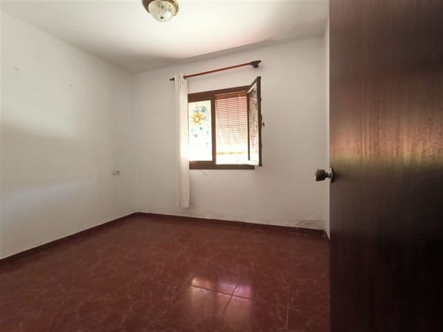 Chalet de 3 habitaciones en La Concha - Resina Golf, Estepona en venta con piscina - 800.000 € (Ref: 9326819)