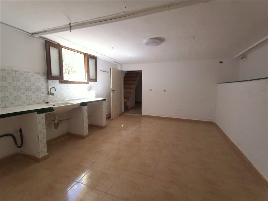 Chalet de 3 habitaciones en Estepona en venta con piscina - 800.000 € (Ref: 9326819)