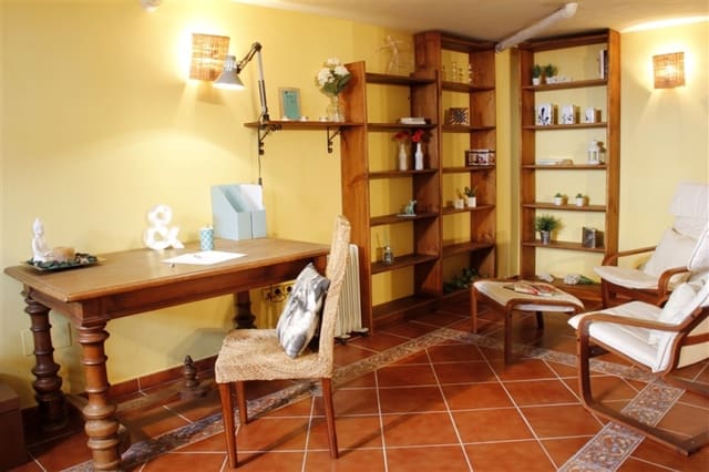 4 makuuhuone Omakotitalo myytävänä paikassa Arriate - 165 000 € (Ref: 9326823)