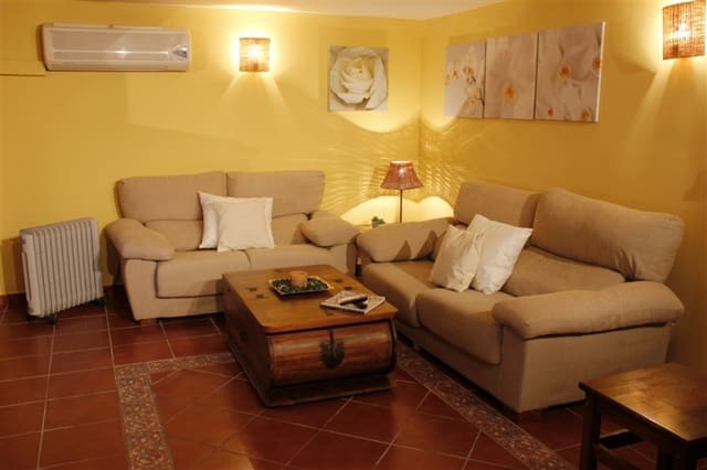 4 makuuhuone Omakotitalo myytävänä paikassa Arriate - 165 000 € (Ref: 9326823)