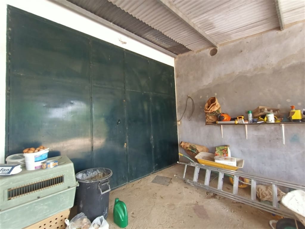 3 bedroom Villa for sale in Arriate with pool garage - € 300,000 (Ref: 9326827)