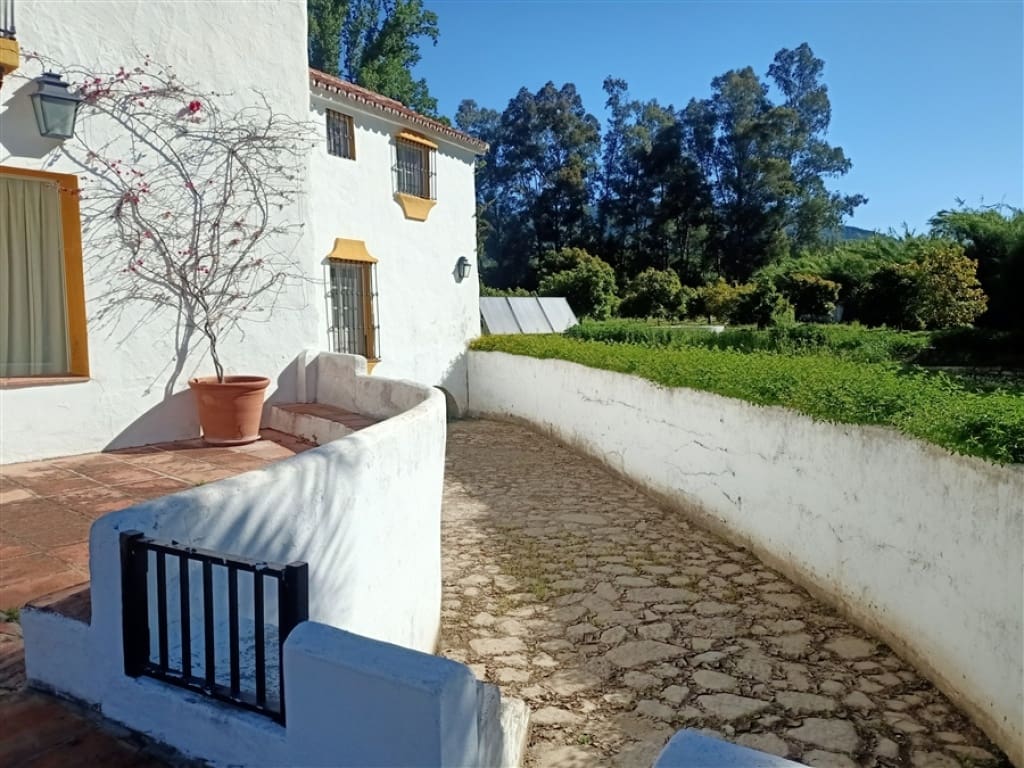 8 sovrum Finca/Hus på landet till salu i Gaucin med pool garage - 2 800 000 € (Ref: 9326828)