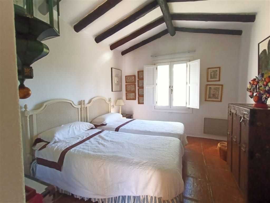 8 sovrum Finca/Hus på landet till salu i Gaucin med pool garage - 2 800 000 € (Ref: 9326828)