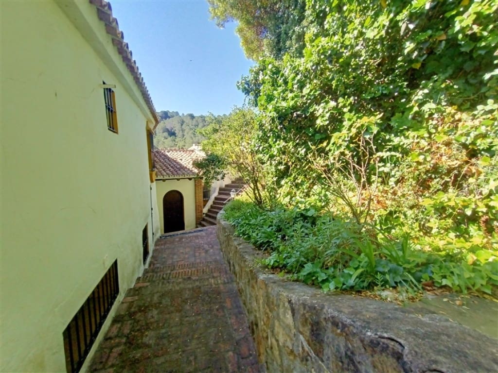 8 sovrum Finca/Hus på landet till salu i Gaucin med pool garage - 2 800 000 € (Ref: 9326828)