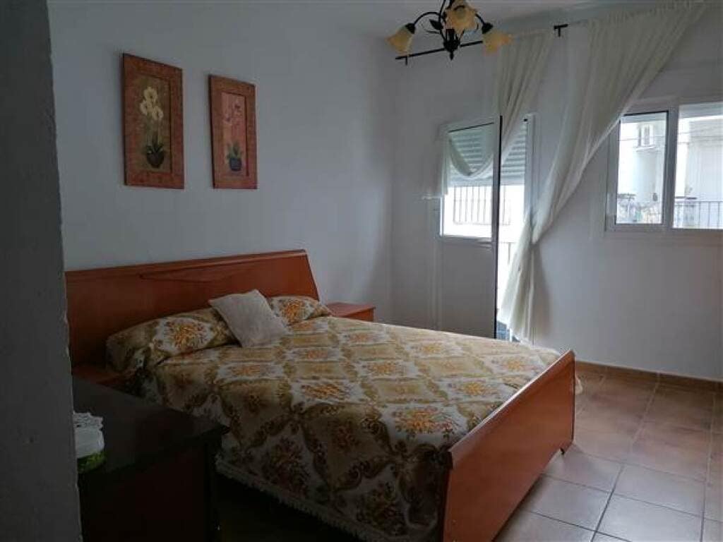 2 bedroom Townhouse for sale in Cortes de la Frontera - € 85,000 (Ref: 9326841)