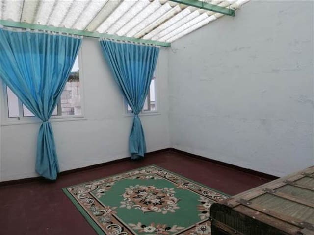 2 soveværelse Byhus til salg i Cortes de la Frontera - € 85.000 (Ref: 9326841)