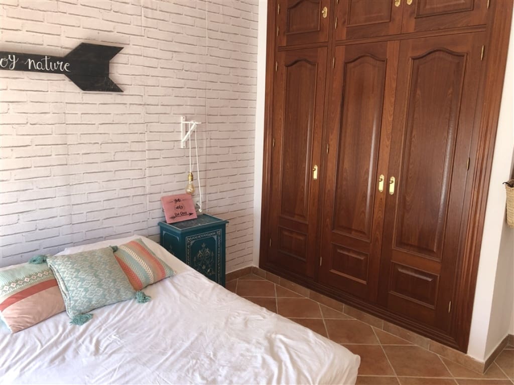 5 slaapkamer Huis te koop in Atajate met garage - € 180.000 (Ref: 9326842)