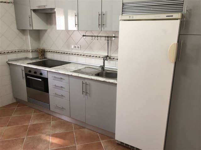 5 slaapkamer Huis te koop in Atajate met garage - € 180.000 (Ref: 9326842)