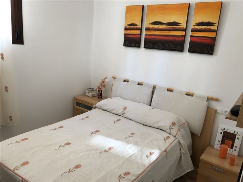 5 slaapkamer Huis te koop in Atajate met garage - € 180.000 (Ref: 9326842)