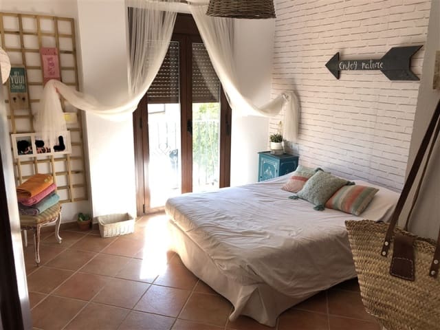 5 slaapkamer Huis te koop in Atajate met garage - € 180.000 (Ref: 9326842)