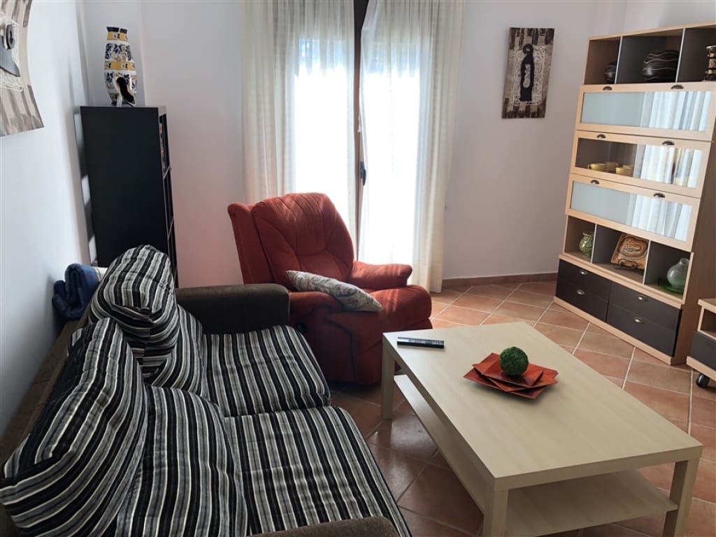 5 slaapkamer Huis te koop in Atajate met garage - € 180.000 (Ref: 9326842)