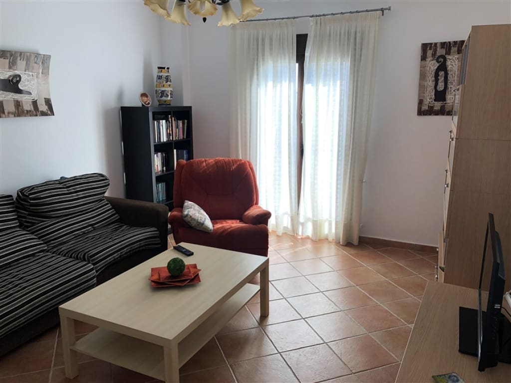 5 slaapkamer Huis te koop in Atajate met garage - € 180.000 (Ref: 9326842)