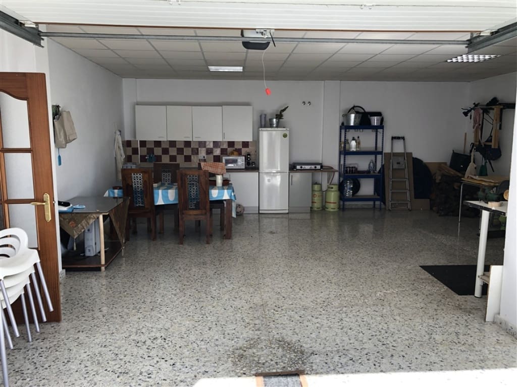 5 slaapkamer Huis te koop in Atajate met garage - € 180.000 (Ref: 9326842)