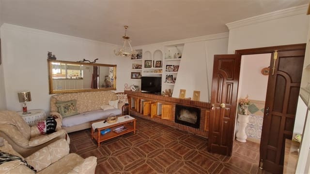 5 Zimmer Haus zu verkaufen in Jubrique mit Garage - 162.000 € (Ref: 9326843)