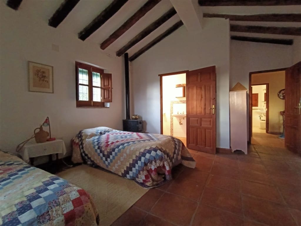 3 soveværelse Finca/Landehus til salg i Algatocin med swimmingpool - € 595.000 (Ref: 9326844)