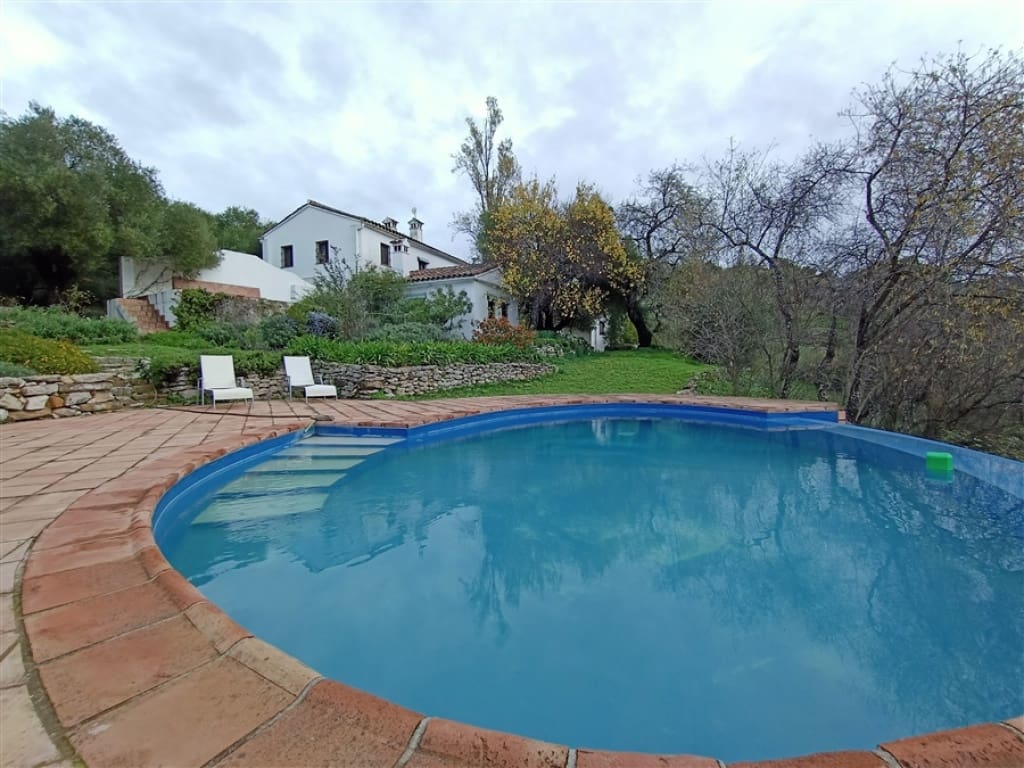 3 soveværelse Finca/Landehus til salg i Algatocin med swimmingpool - € 595.000 (Ref: 9326844)