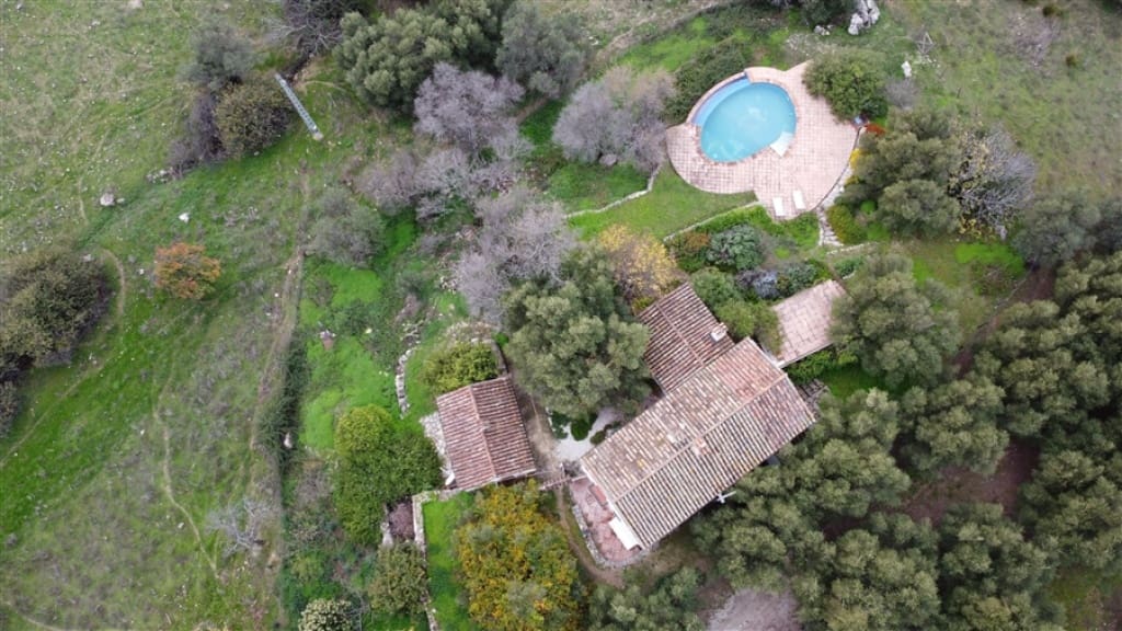 3 soveværelse Finca/Landehus til salg i Algatocin med swimmingpool - € 595.000 (Ref: 9326844)