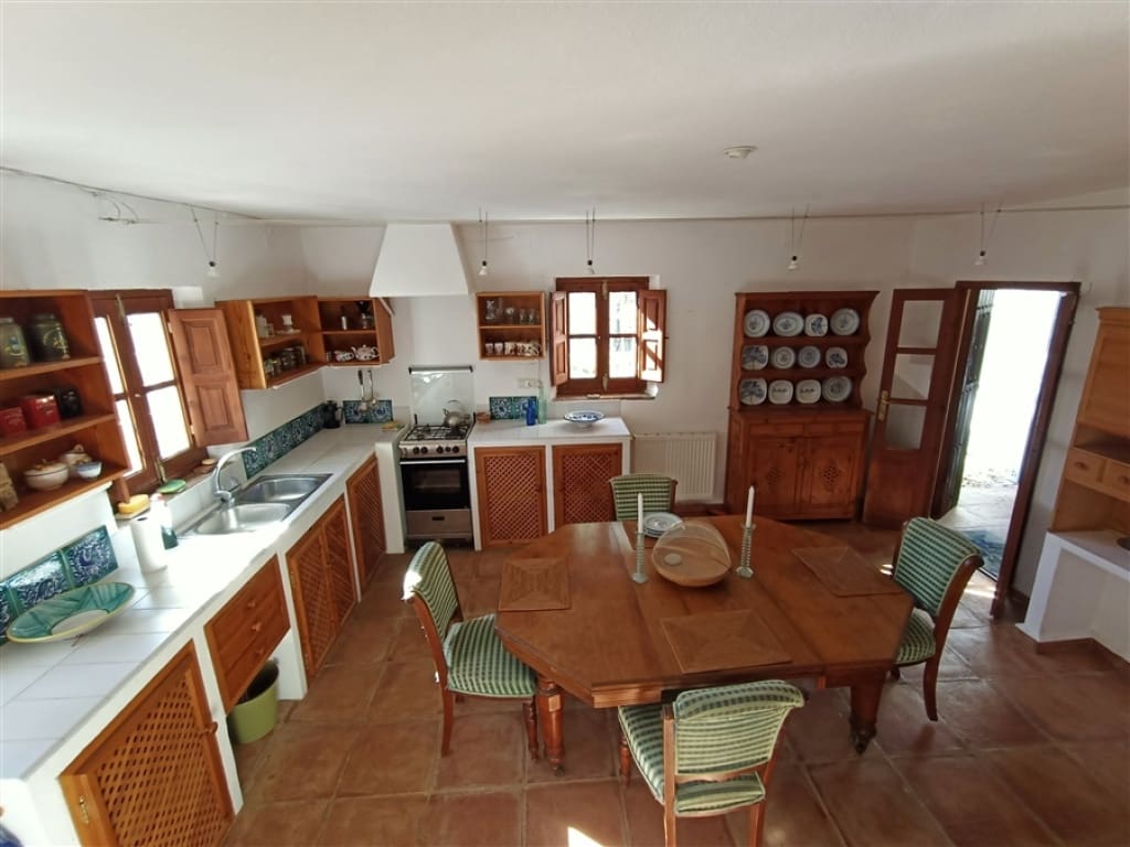 3 soveværelse Finca/Landehus til salg i Algatocin med swimmingpool - € 595.000 (Ref: 9326844)