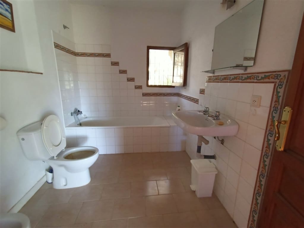 3 soveværelse Finca/Landehus til salg i Algatocin med swimmingpool - € 595.000 (Ref: 9326844)