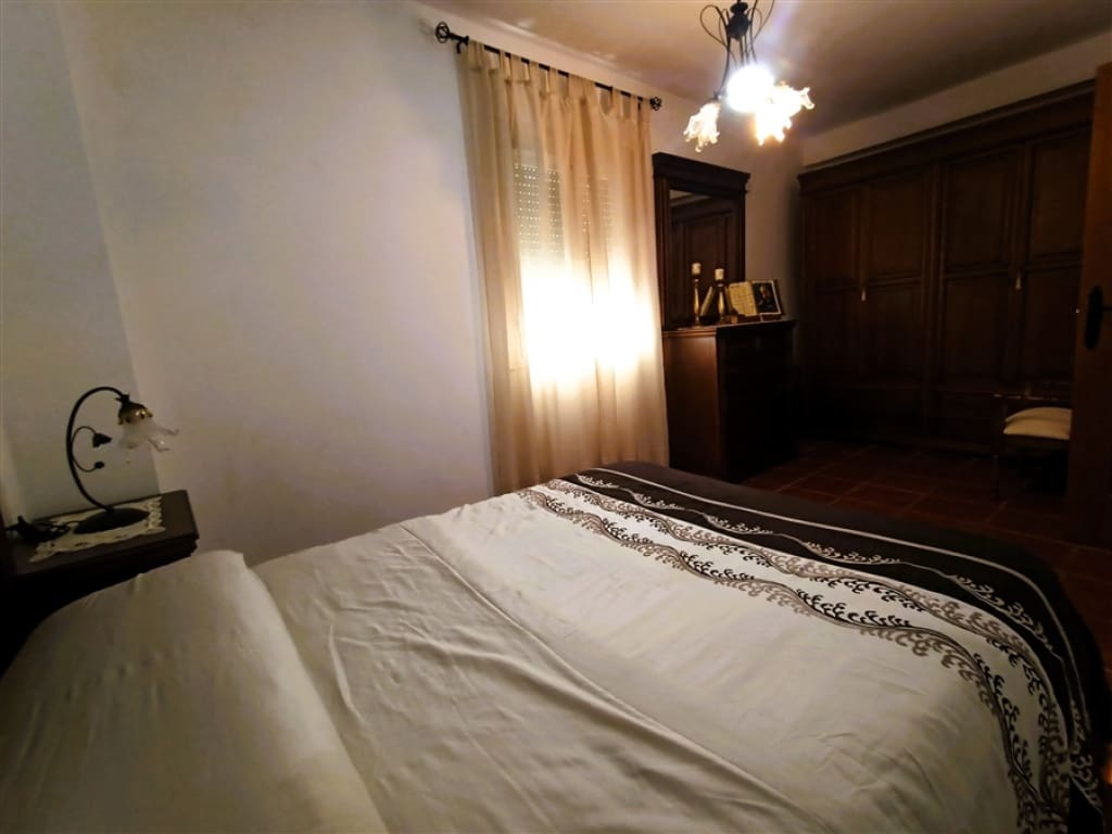 3 sypialnia Dom szeregowy na sprzedaż w Setenil de las Bodegas z garażem - 124 000 € (Ref: 9326845)