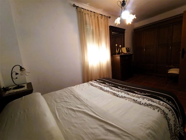 3 chambre Villa/Maison Mitoyenne à vendre à Setenil de las Bodegas avec garage - 124 000 € (Ref: 9326845)