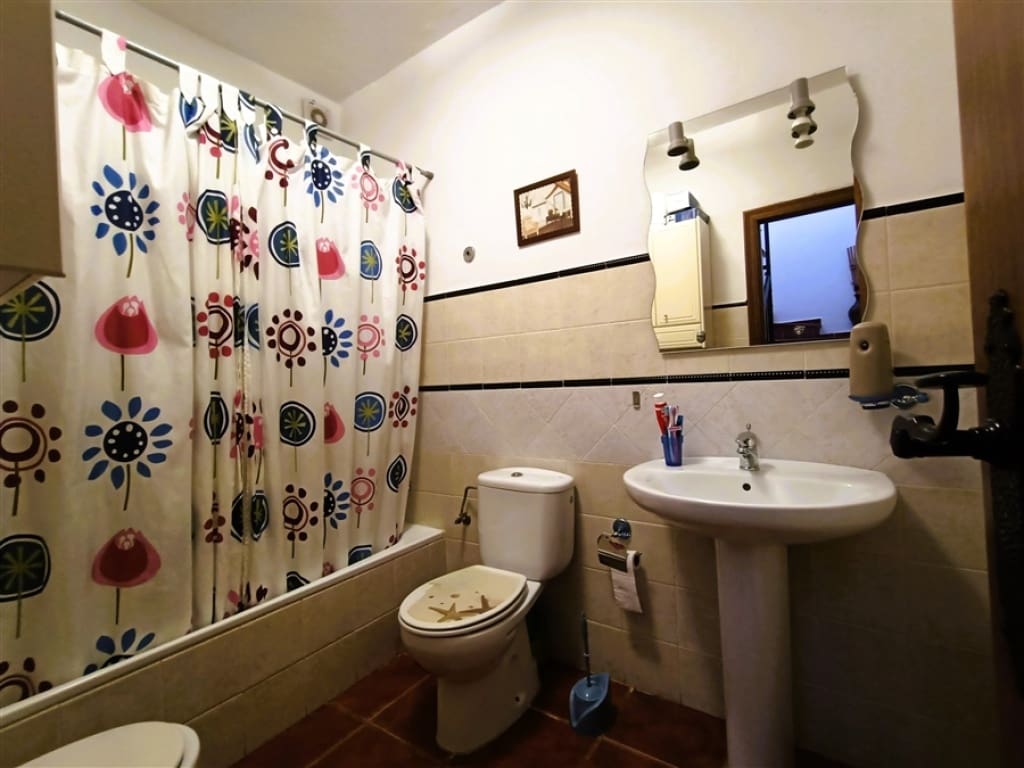 3 sypialnia Dom szeregowy na sprzedaż w Setenil de las Bodegas z garażem - 124 000 € (Ref: 9326845)