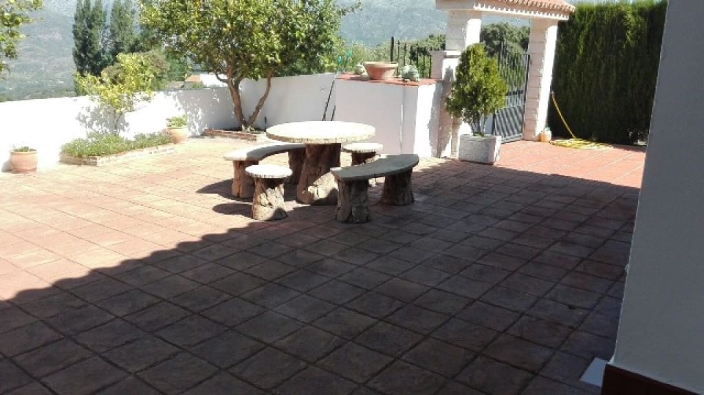 4 soveværelse Finca/Landehus til salg i Algatocin med garage - € 300.000 (Ref: 9331069)