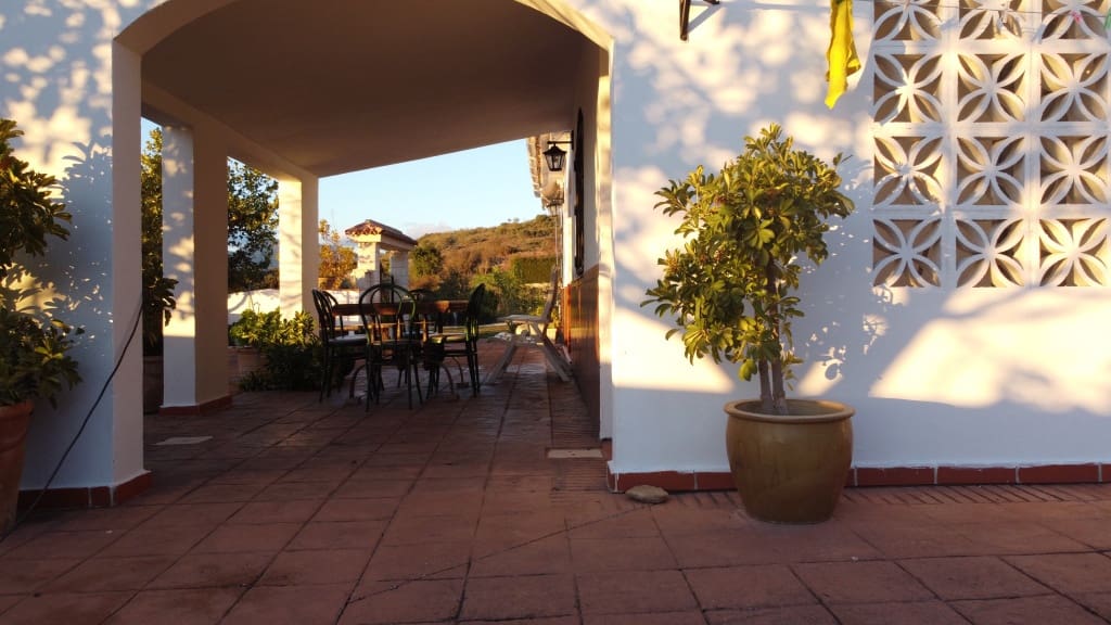 4 soveværelse Finca/Landehus til salg i Algatocin med garage - € 300.000 (Ref: 9331069)