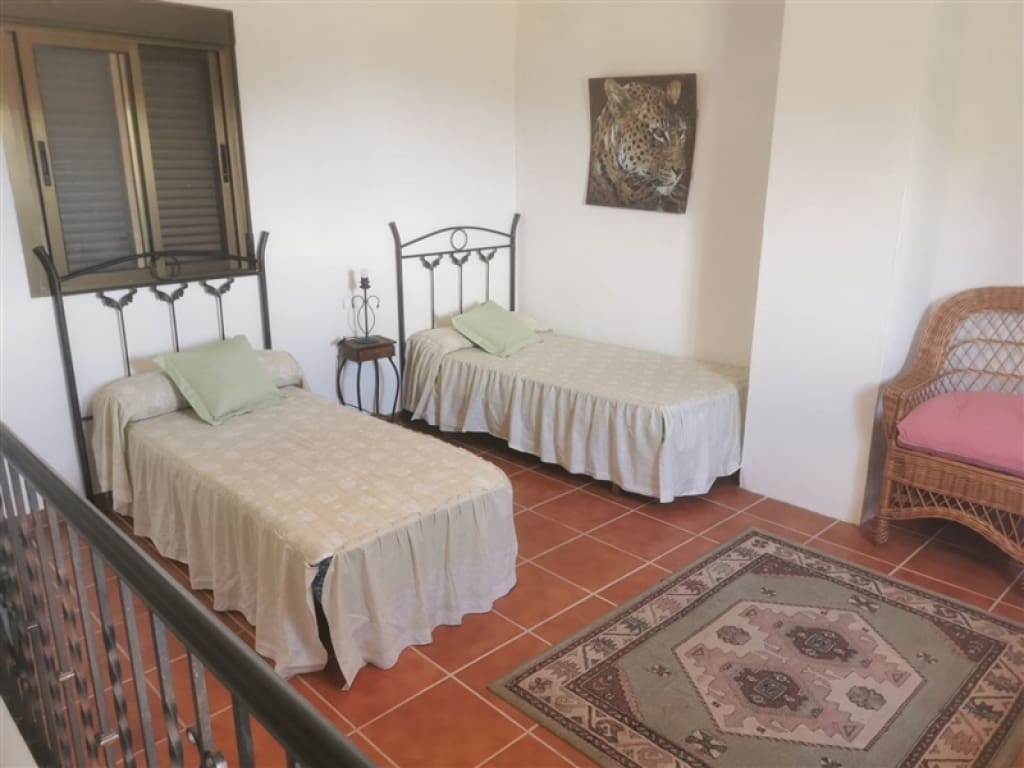 8 sovrum Finca/Hus på landet till salu i Jubrique med pool garage - 478 500 € (Ref: 9331073)