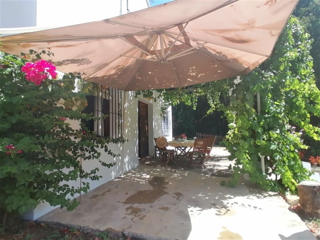 3 soverom Finca/Herregård til salgs i Genalguacil med garasje - € 180 000 (Ref: 9331078)