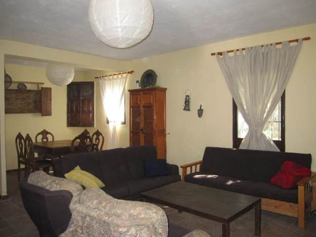 6 slaapkamer Finca/Landhuis te koop in Zahara de la Sierra met zwembad garage - € 480.000 (Ref: 9331082)