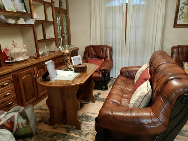 4 soveværelse Byhus til salg i Jubrique - € 250.000 (Ref: 9331091)