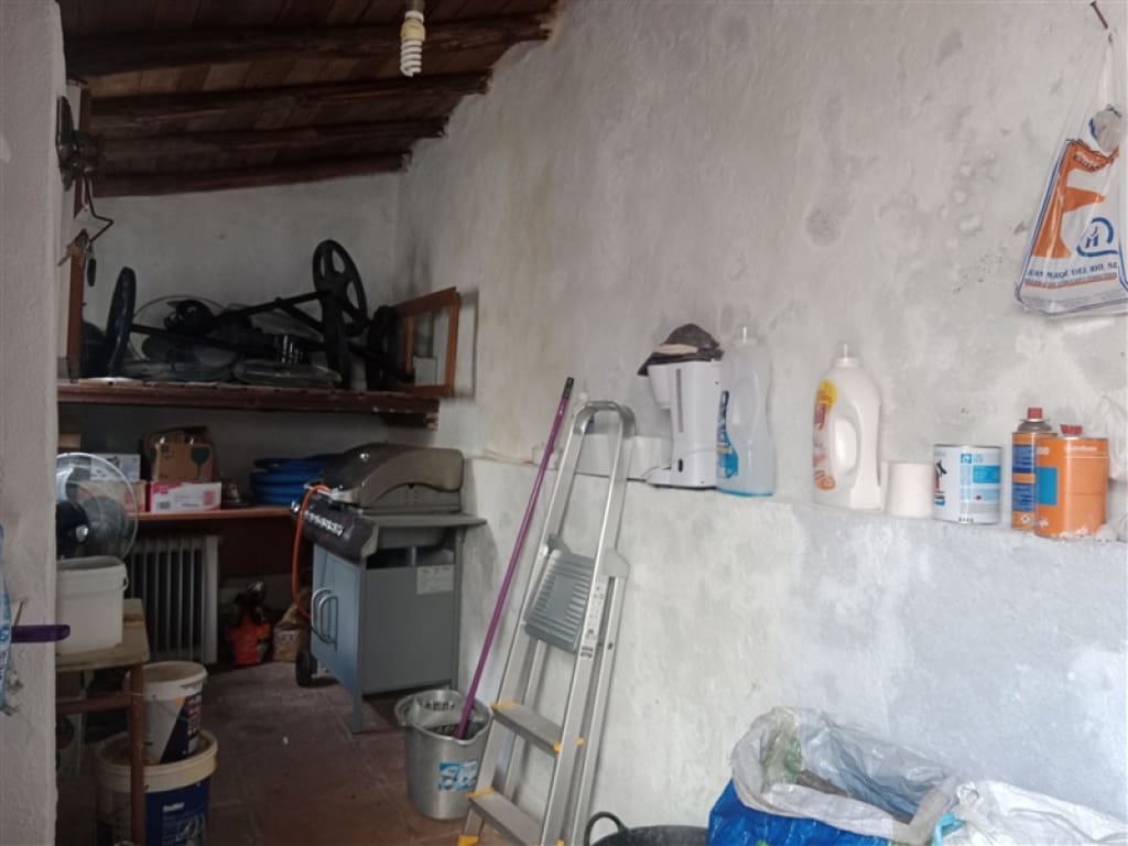 4 soveværelse Finca/Landehus til salg i Jubrique med swimmingpool garage - € 400.000 (Ref: 9331093)