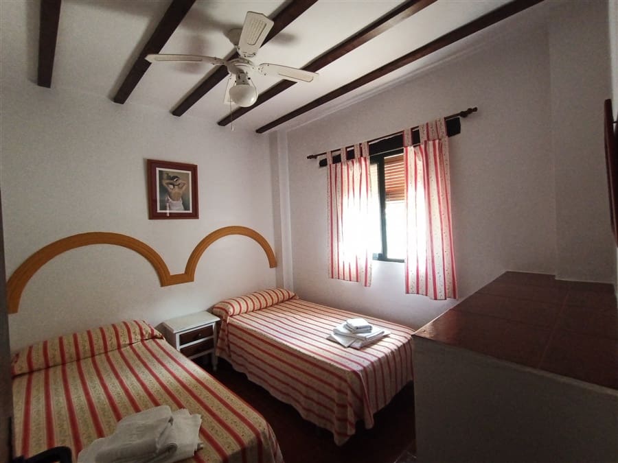 11 soverom Bedrift til salgs i Ronda med svømmebasseng - € 800 000 (Ref: 9385773)