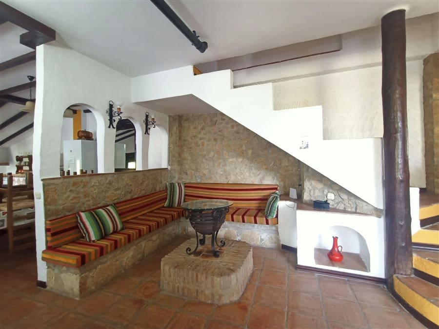 11 soverom Bedrift til salgs i Ronda med svømmebasseng - € 800 000 (Ref: 9385773)