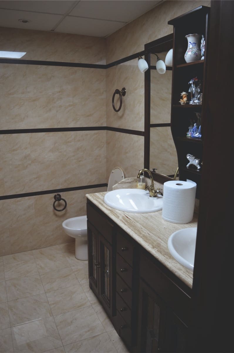 6 bedroom Townhouse for sale in Ronda with pool - € 830,000 (Ref: 9396478)