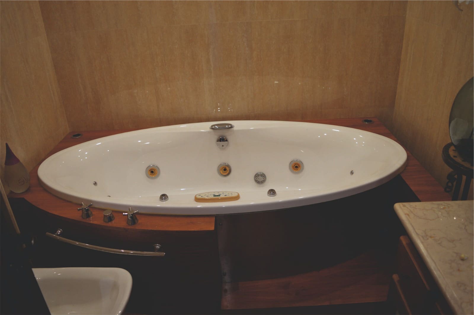 6 bedroom Townhouse for sale in Ronda with pool - € 830,000 (Ref: 9396478)