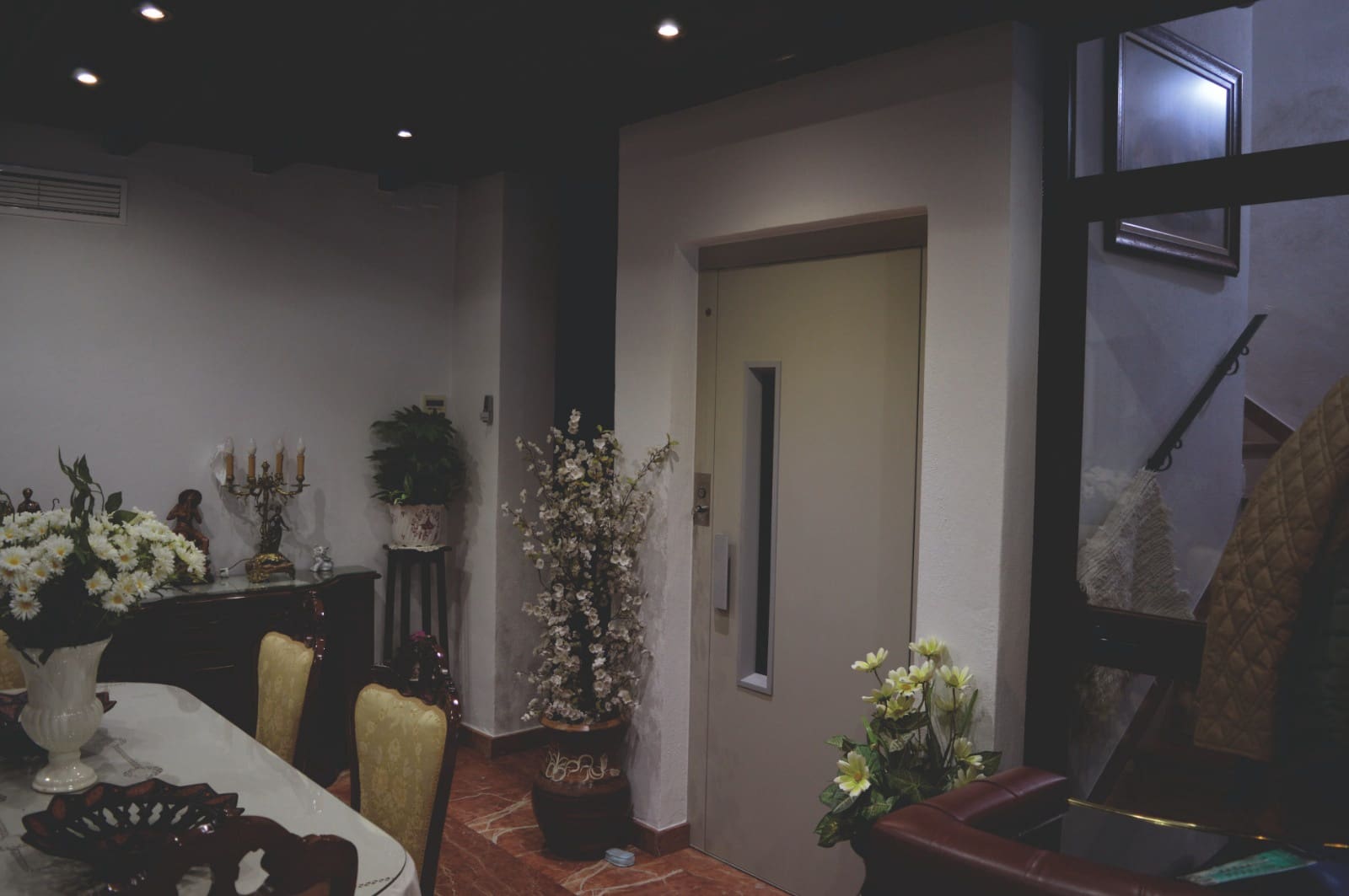 6 bedroom Townhouse for sale in Ronda with pool - € 830,000 (Ref: 9396478)